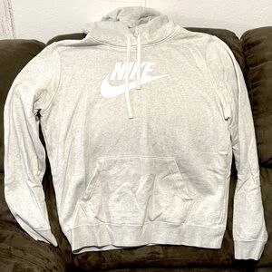 Nike sweatshirt, relaxed fit.